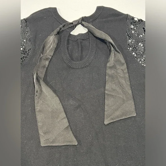 Torrid Keyhole Lantern, Lace-Sleeved Sweater with Functional Bow Detail - Picture 3 of 5